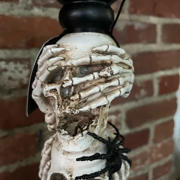 Christian Siriano skull spider candlesticks new with tags perfect for Halloween - Picture 2 of 6